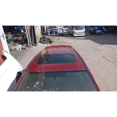 Peugeot 307 tek kapılı kesme sunrooflu tavan kırmızı renk