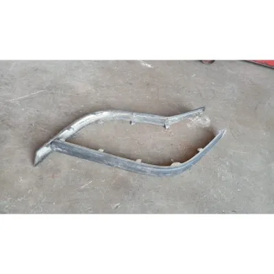 Volkswagen Polo 2001 model çıkma orijinal tampon bandı sağ sol