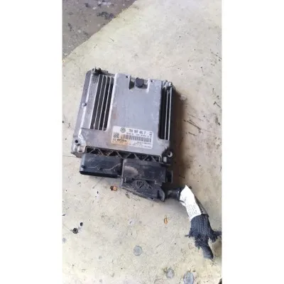 Volkswagen touareg 3.0 tdı CRC motor çıkma orjinal motor beyini 7P0907401F