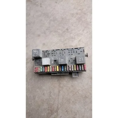 volkswagen Golf 2 sigorta tablası çıkma orjinal 171941813d 