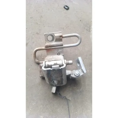 Volkswagen Passat B5 sol ön alt üst kapı menteşesi çıkma orjinal