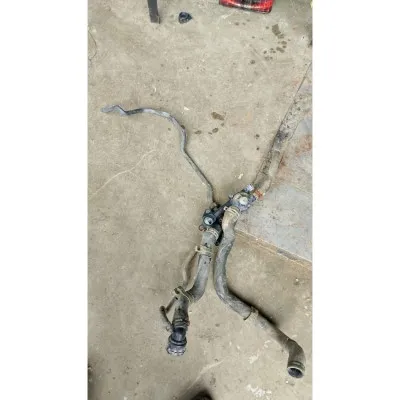 skoda fabia polo seat ibiza 1.2 litrelik 12 valf 3 silindir benzili motor Cgp Bme  Termostat borusu