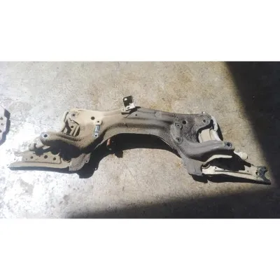 98 model Volkswagen Polo hatchback ön motor traversi çıkma orjinal