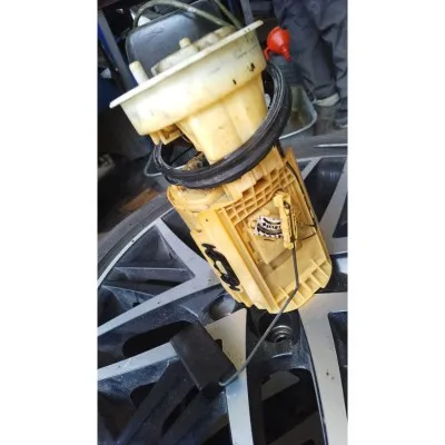 Volkswagen Polo hatchback benzin şamandırası çıkma orjinal 6N0919051M