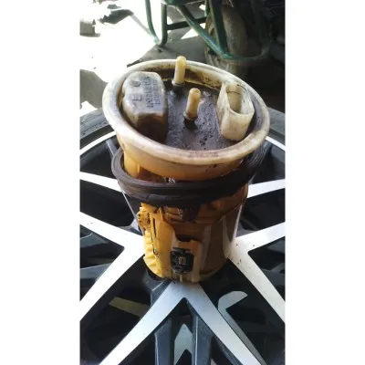 Volkswagen Polo classıc benzin şamandırası çıkma orjinal 6N0919051M