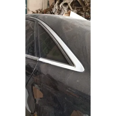 2003-2010 model çıkma orjinal Audi A8 Sol arka kelebek camıamı