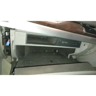 2003-2010 model çıkma orjinal Audi A8 CD çalar lı torpido