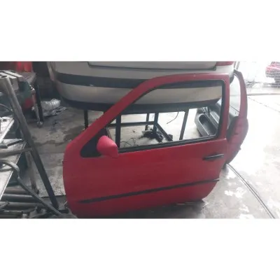1996 2001 tek kapılı Polo sol taraf kırmızı renk hatasız kapı çıkma