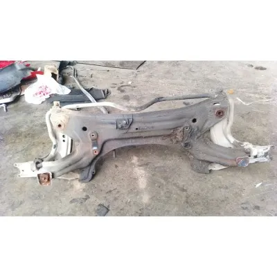 96-01 model Volkswagen Polo Hatchback ön motor traversi çıkma orjinal