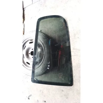 96-01 model Tek kapılı Volkswagen Polo Hatchback sol arka kelebek camı çıkma orjinal