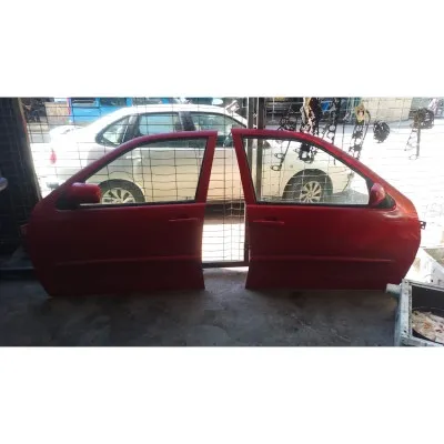 2000 model Volkswagen Caddy sağ sol ön kapı çıkma orjinal kırmızı renk hatasız