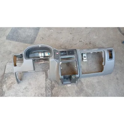 1997 2001 volkswagen Polo clasic hatchback çıkma orijinal ön göğüs