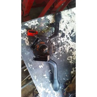 Volkswagen Caddy 1.9 dizel Çıkma orjinal sol sinyal sağ silecek kolu 97-00 model 