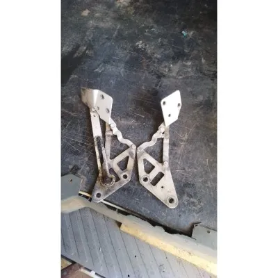 Volkswagen Volt LT 35 çıkma orjinal motor kaput menteşesi