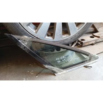 Audi A6 C5 1998 2003 sol arka kelebek camı