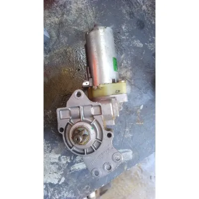 98-03 model Audi A6 C5 kasa çıkma orjinal elektrikli koltuk motoru