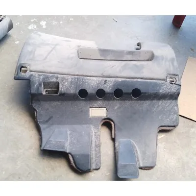 98-03 model Audi A6 C5 kasa çıkma orjinal direksiyon alt bagaliti