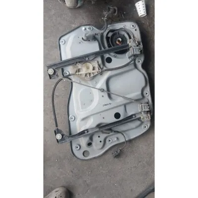 Volkswagen Caddy sağ ön cam krikosu mekanizması ve sacı 2004-2015 çıkma