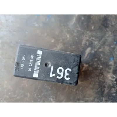 Audi A4 B5 kasa çıkma orijinal 361 nolu role 4A0907440