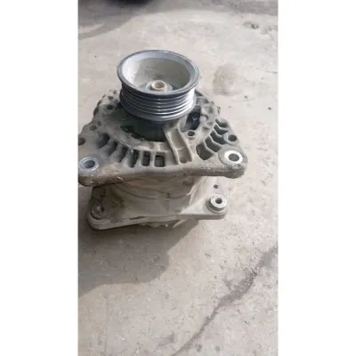 Volkswagen Volt LT 35 Transporter T4 çıkma orijinal şarj dinamosu