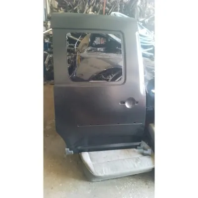 2004 model Volkswagen Caddy boş sağ sürgülü kapı siyah renk hatasız yeni ithal