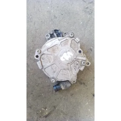 Volkswagen Passat B6 ve B7 2.0 TDI CBA motor çıkma orjinal tandem pompa ve fren vakumu 03L145100