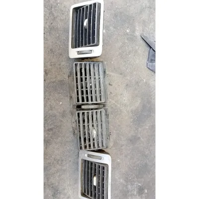 Peugeot 307 çıkma orjinal sağ sol orta göğüs ızgaraları