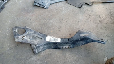 AUDİ A6 ÇIKMA ORJİNAL SAĞ SOL ÇAMURLUK SACI 2009 2012 4G0805816