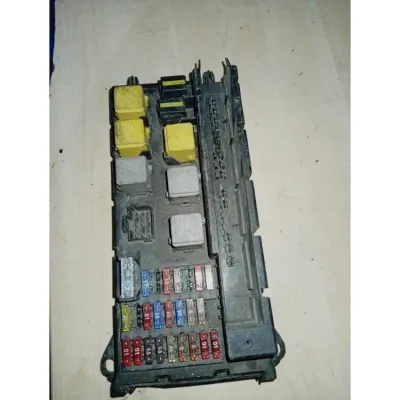 9065454701 MERCEDES BENZ SPRINTER 2500 3.0L MOTOR SİGORTA KUTUSU
