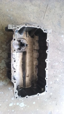 Volkswagen Caddy 1.6 TDI cay motor çıkma orjinal motor yağ karteri 03g103603