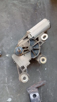 Volkswagen Transporter T5 çıkma orijinal silecek motoru