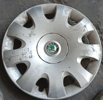 Skoda Octavia 2001 çıkma orjinal jant kapağı 1Z0601147A