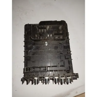 1K0937125 VOLKSWAGEN AUDİ ÇIKMA SİGORTA TABLASI 1K0 937 125