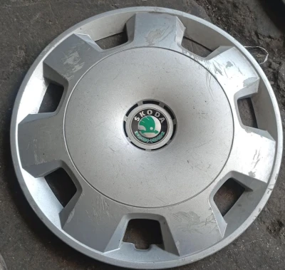 Dekoratif şerit 14″ SKODA FABIA I 6y0601147c  çıkma orjinal  jant kapağı 