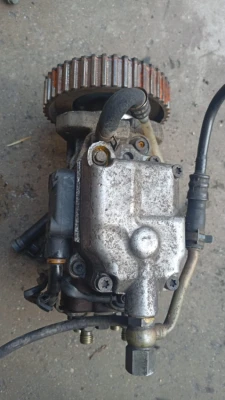 seat toledo 1.9 tdı 4 silindirli çıkma orjinal mazot pompası