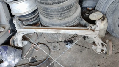 98 model Volkswagen Polo Hatchback arka dingil çıkma orjinal