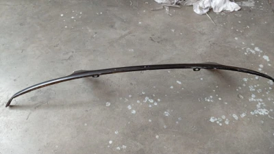 Volkswagen Polo hatchback 2003 1995 çıkma orijinal panjur çıtası yeni yan sanayi plastik ve sac elimizde mevcuttur