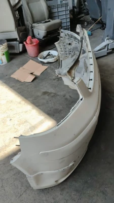 2004-2008 model Volkswagen Transporter T5 çıkma orjinal ön tampon beyaz renk