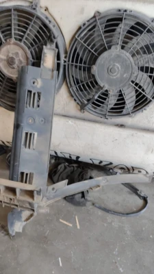 Volkswagen Passat B5.5 sağ arka tampon braketi çıkma orjinal 3B5807394C