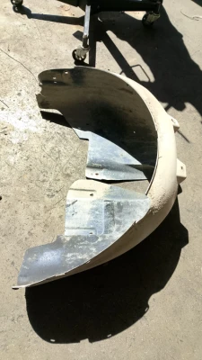 Passat b5.5  çıkma orijinal sol arka davlumbaz