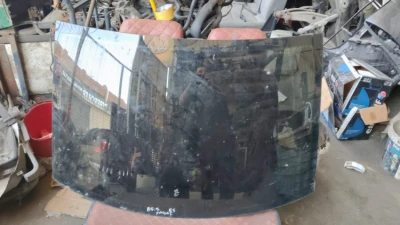 Volkswagen Passat B5 ve B5.5 arka rezidanslı cam çıkma orjinal