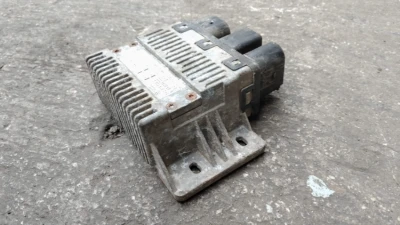 2004-2008 model Volkswagen Transporter T5 130'luk 2.5 TDI fan beyni çıkma orjinal 7H0919506D