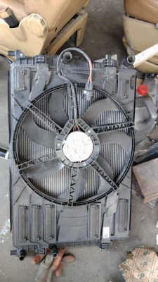 17-26 model Volkswagen T-Cross yeni orjinal fan ve fan davlumbazı 2q0121203m