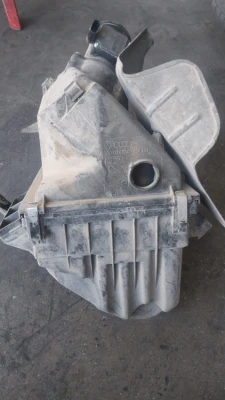 2001-2002 2003 2004 2005 Passat 1.6 B5.5 ALZ hava filtre kutusu hava filtre kutusu alt kapağı hava filtre kutusu üst kapağı 3b0133837ap