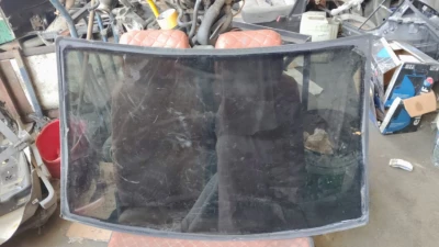 Volkswagen Passat B5 ve B5.5 arka rezidanslı cam çıkma orjinal