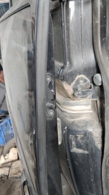 04-10 model Volkswagen Transporter T5 çıkma orjinal uzun şase sağ sürgülü kapı siyah renk