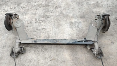 2000-2005 model Volkswagen Bora arka dingil çıkma orjinal