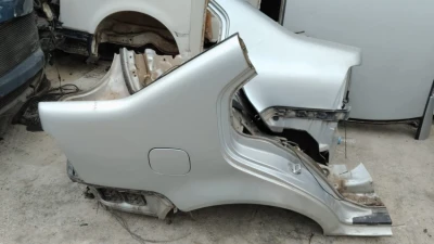 2000-2005 model Volkswagen Bora gümüş gri sağ arka çamurluk çıkma orjinal