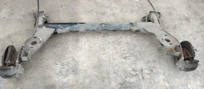 2000-2005 model Volkswagen Bora arka dingil çıkma orjinal
