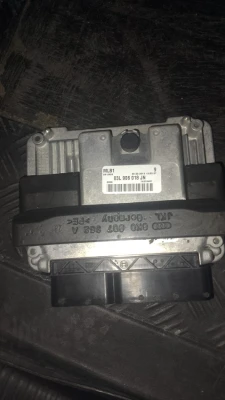 Audi Q5 motor beyni03L906018JN çıkma orjinal
